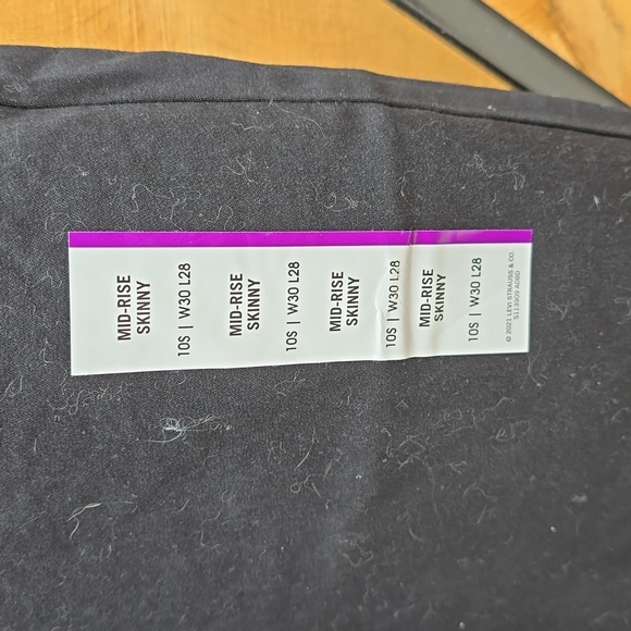 Signature Gold Levi Strauss Black Mid Rise Skinny Jeans 10S ** - Picture 2 of 7